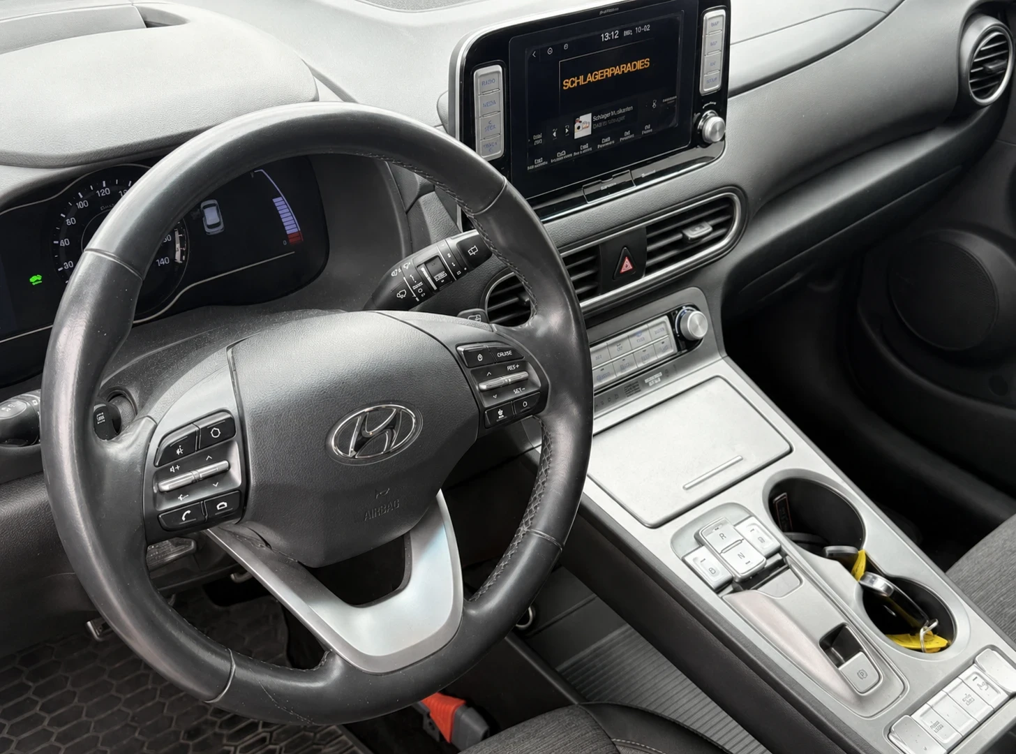 Hyundai Kona 64kWh, снимка 4 - Автомобили и джипове - 54967627