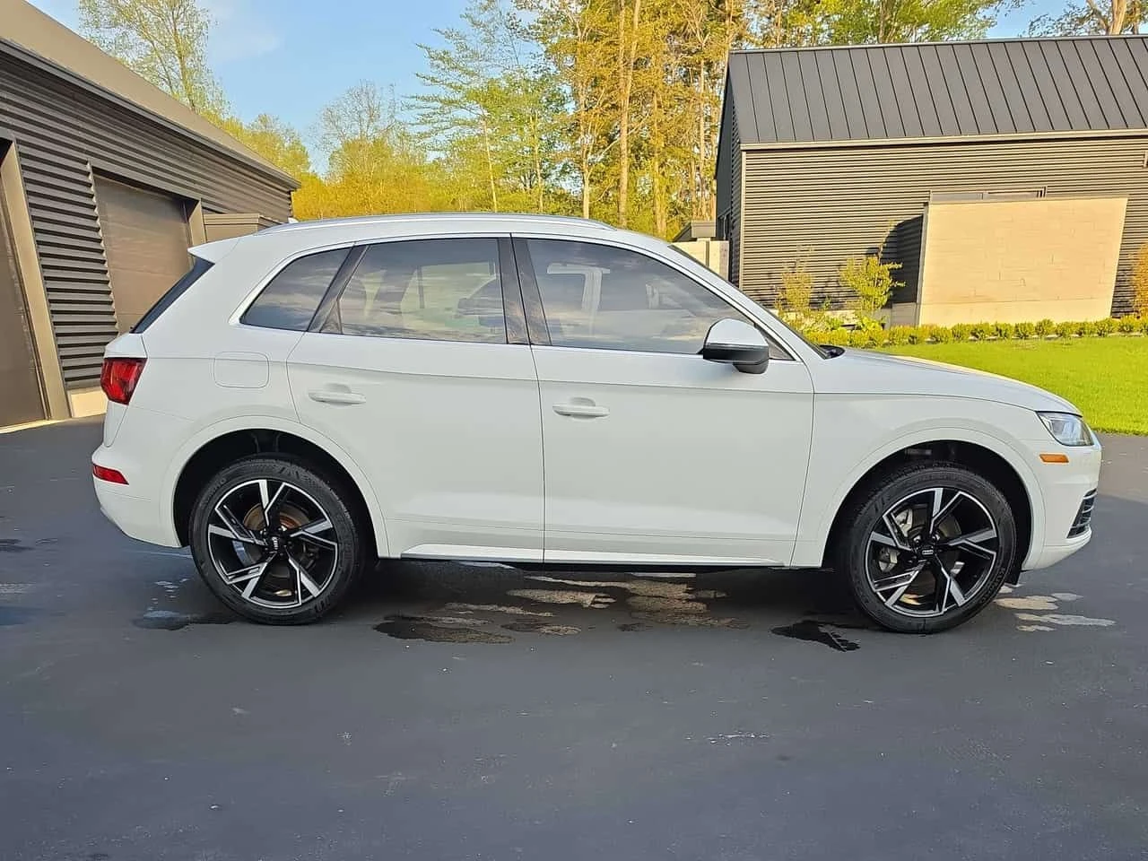 Audi Q5 * CARFAX * FULL DIGITAL * ПАНОРАМА * АВТОКРЕДИТ * , снимка 5 - Автомобили и джипове - 55008201