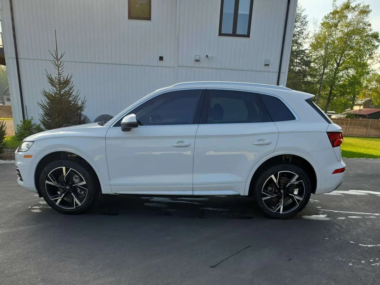 Audi Q5 * CARFAX * FULL DIGITAL * ПАНОРАМА * АВТОКРЕДИТ * , снимка 3 - Автомобили и джипове - 55008201