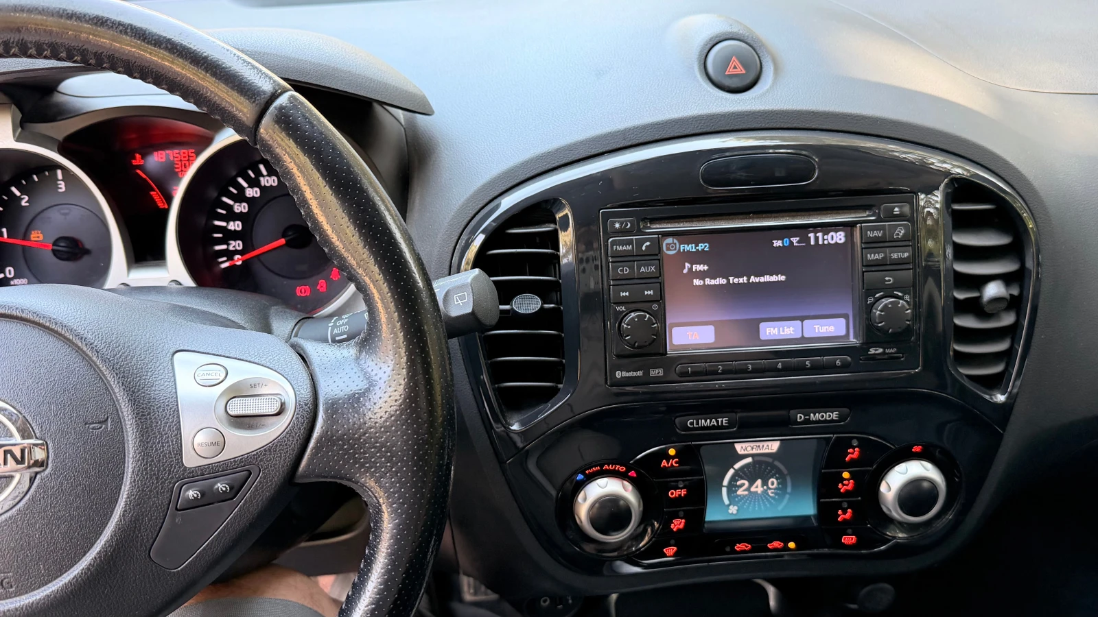 Nissan Juke, снимка 14 - Автомобили и джипове - 55779247
