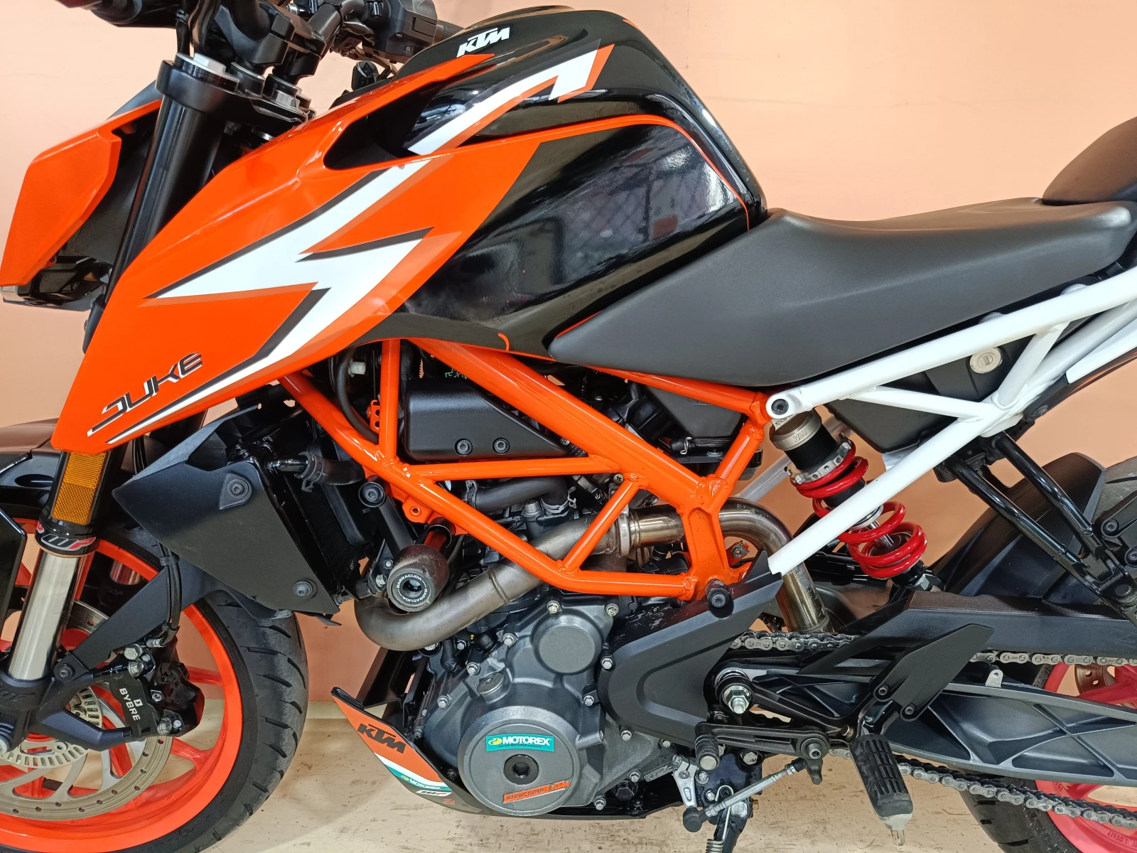 Ktm Duke 390 ABS  A2, снимка 13 - Мотоциклети и мототехника - 55135050
