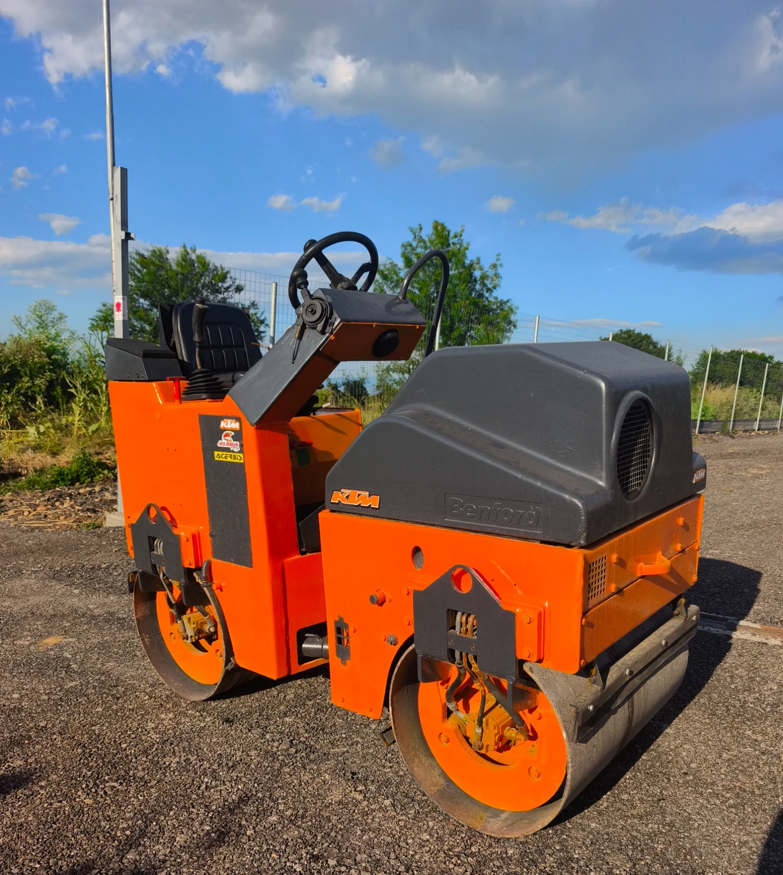 Валяк Друга марка Terex BENFORD 