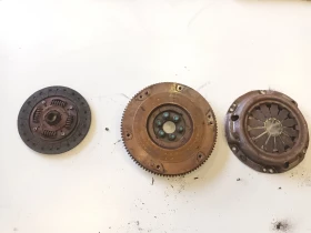 Маховик със съединител дайхатсу сирион 1.3 4х4 