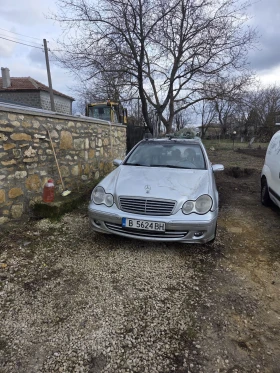 Mercedes-Benz C 320, снимка 7
