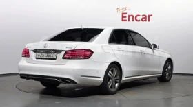 Mercedes-Benz E 220 * АВТО КРЕДИТ* ЦЕНА ДО БГ * Сервизна история * , снимка 2