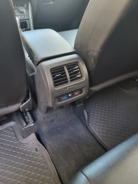 VW Touran 2.0 TDI , снимка 15