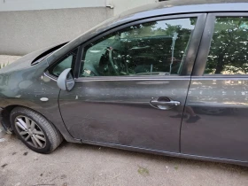 Toyota Auris 2.0 D4D | Mobile.bg    2