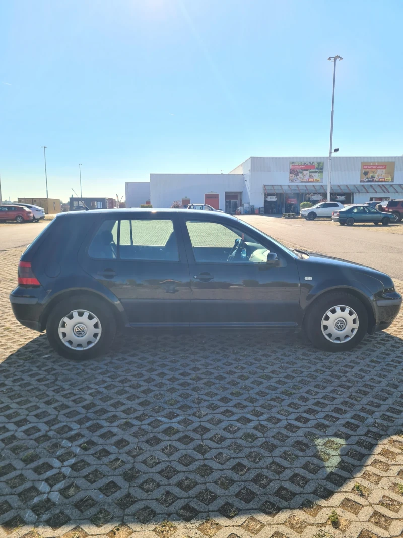 VW Golf, снимка 4 - Автомобили и джипове - 52506153