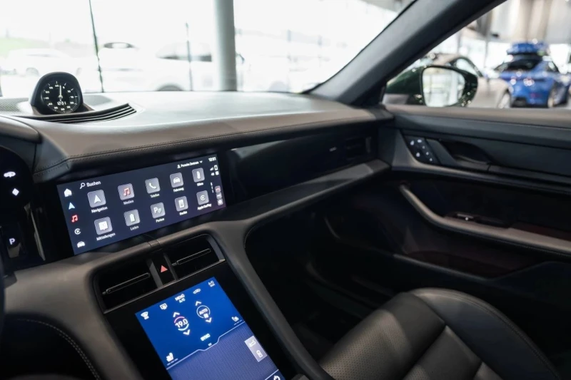 Porsche Taycan  4 Cross Turismo 105 kWh, снимка 10 - Автомобили и джипове - 52117489