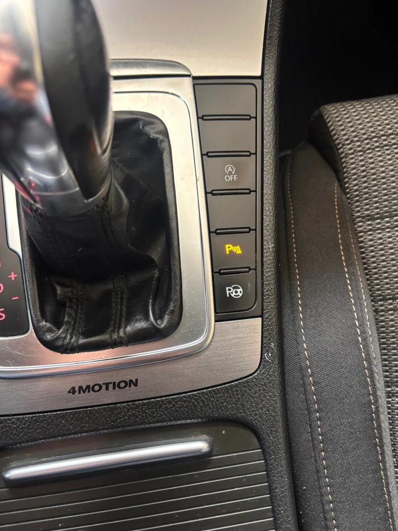 VW Passat 2.0 DSG 4x4, снимка 12 - Автомобили и джипове - 52639518