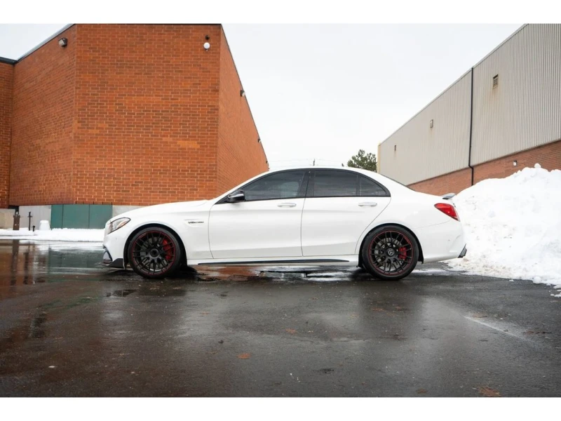 Mercedes-Benz C 63 AMG 63S EDITION ONE* Fully Loaded* Keyless* HUD* Lane , снимка 5 - Автомобили и джипове - 53182834