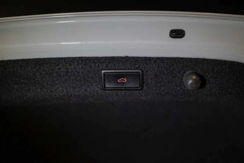 Skoda Octavia, снимка 10 - Автомобили и джипове - 53473959