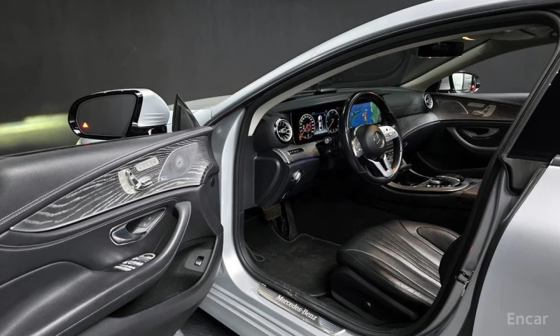 Mercedes-Benz CLS 400, снимка 10 - Автомобили и джипове - 53515523