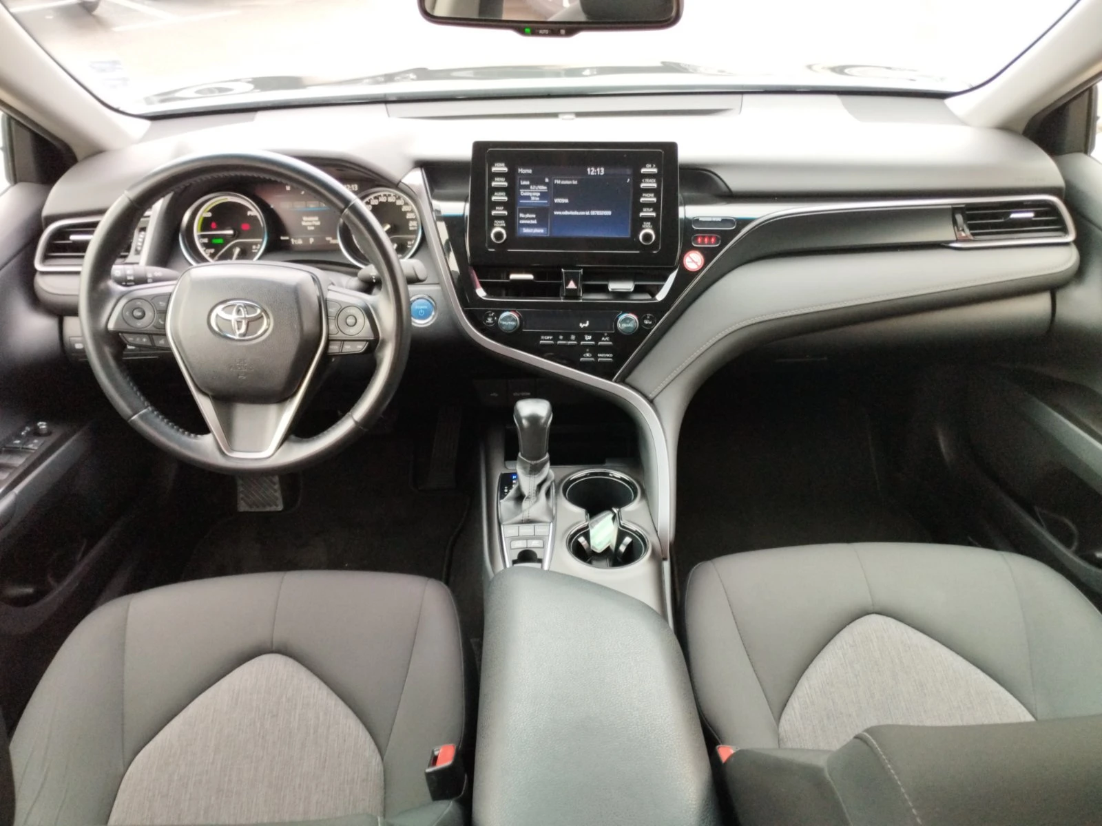 Toyota Camry 2.5 Hybrid Comfort - изображение 8