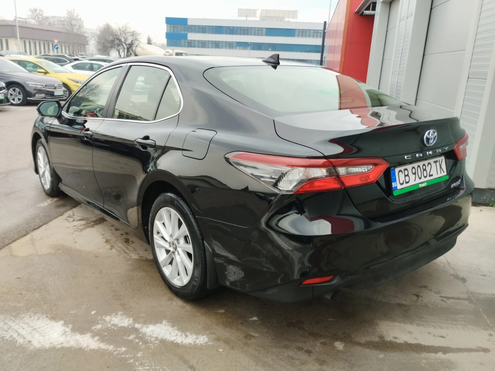 Toyota Camry 2.5 Hybrid Comfort - изображение 6