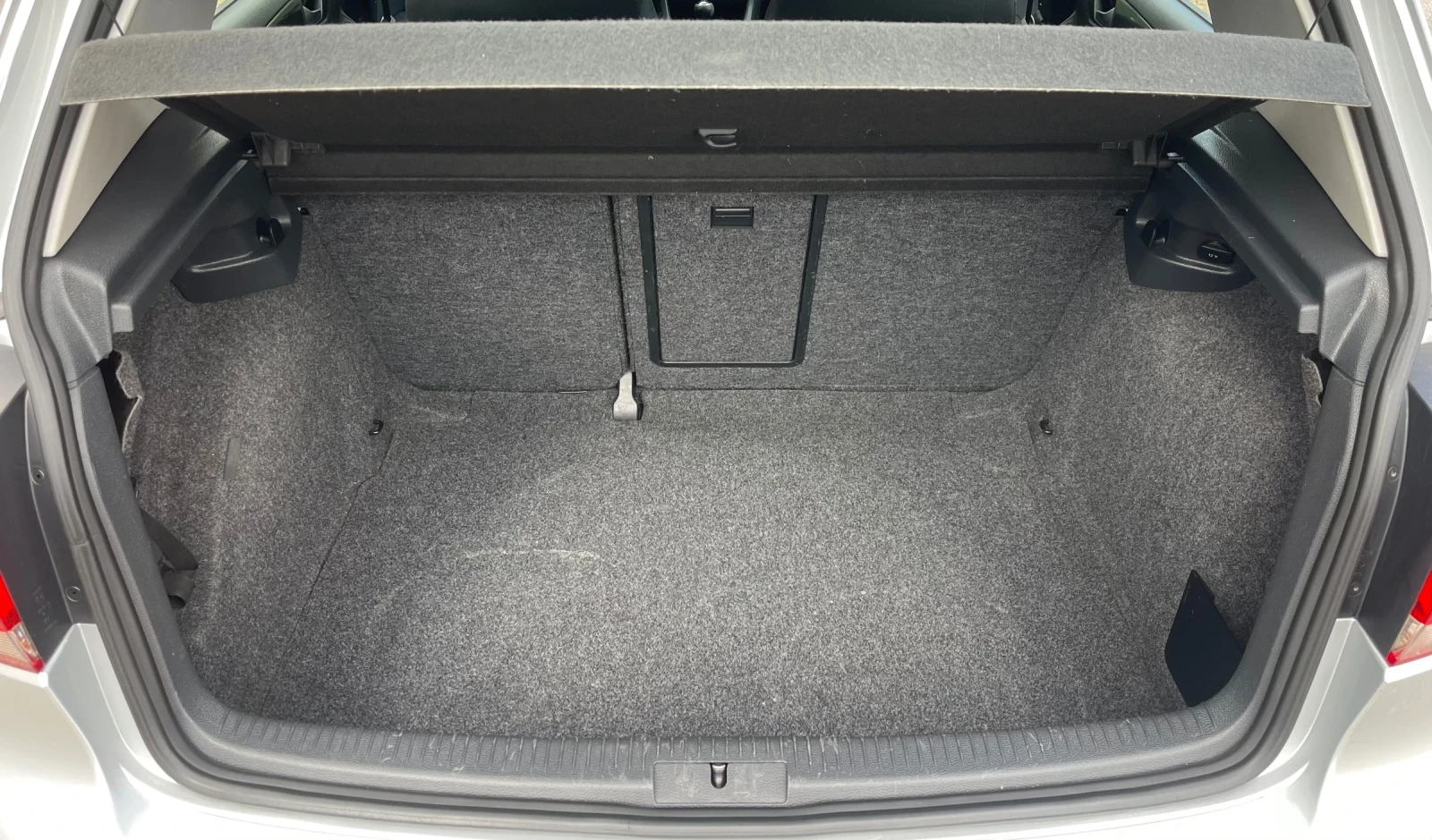 VW Golf 6 1.6 TDI BLUEMOTION TECHNOLOGY - изображение 8