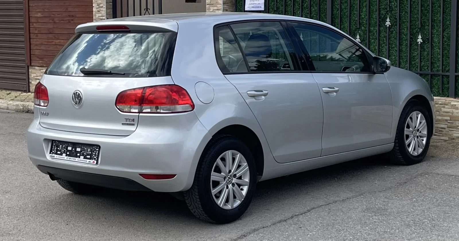 VW Golf 6 1.6 TDI BLUEMOTION TECHNOLOGY - изображение 4