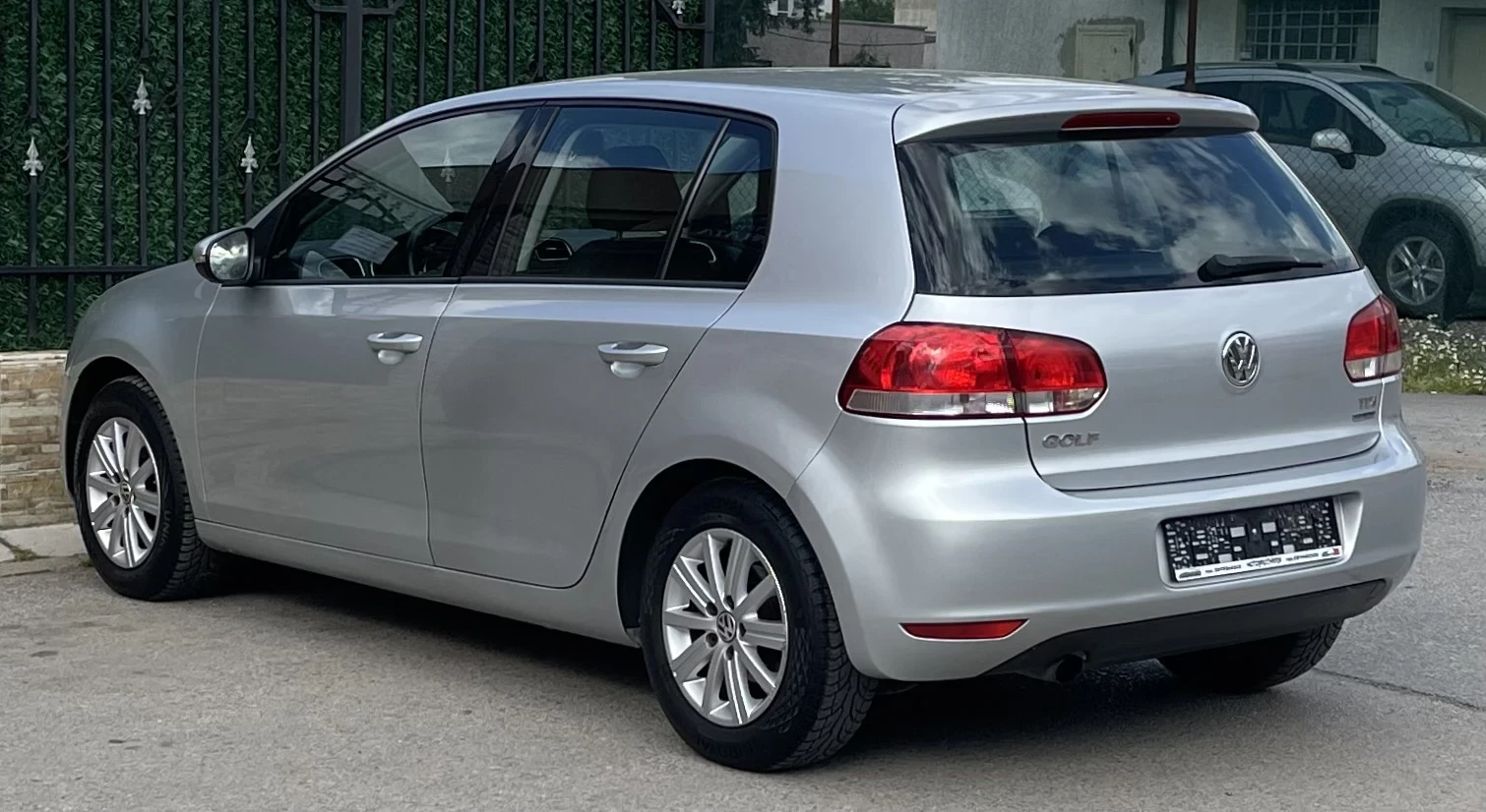 VW Golf 6 1.6 TDI BLUEMOTION TECHNOLOGY - изображение 6