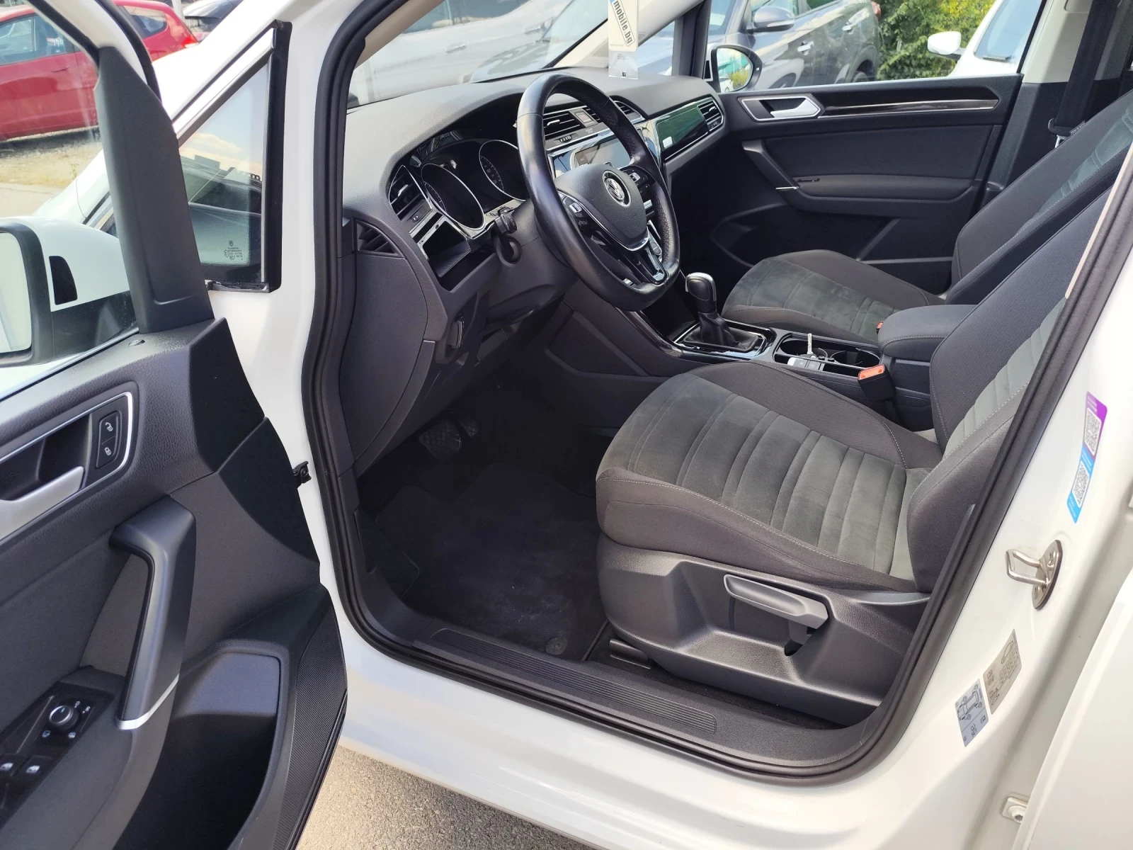 VW Touran 2.0 TDI Highline ���������  | Mobile.bg � ����������� 13