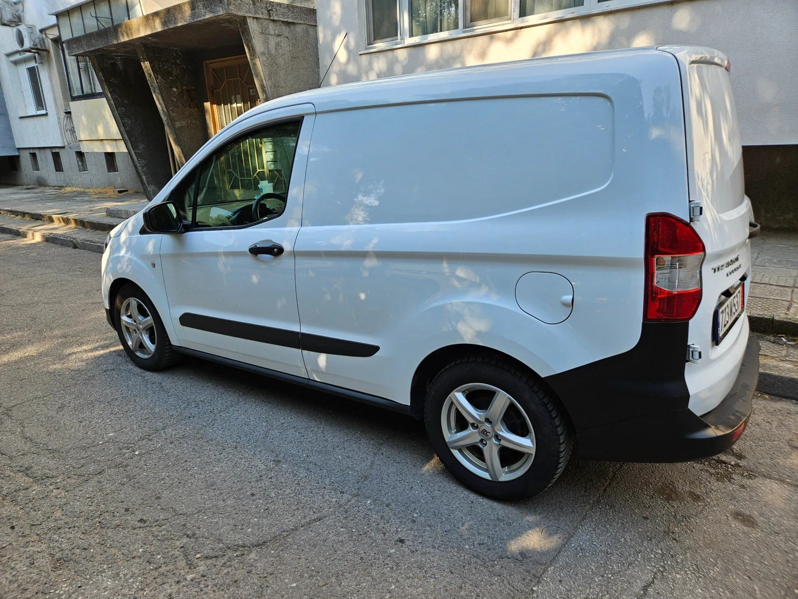 Ford Courier  - изображение 4