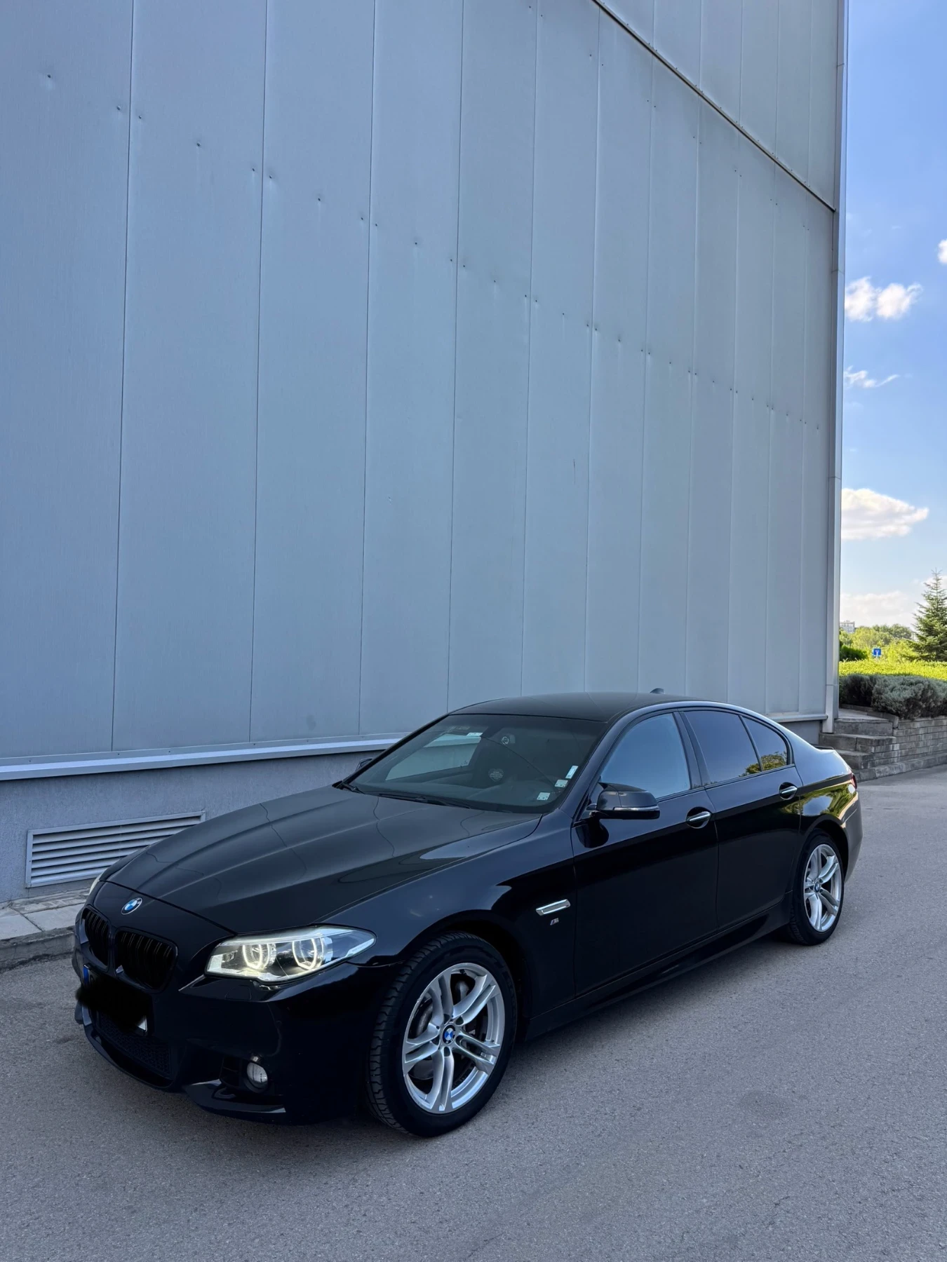 BMW 530 M PACK/X DRIVE/KEYLESS/SOFT CLOSE - изображение 2