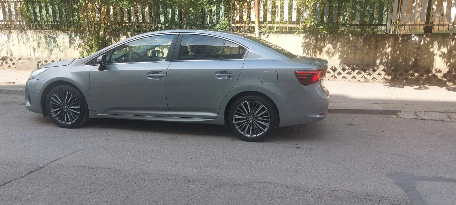 Toyota Avensis | Mobile.bg   2