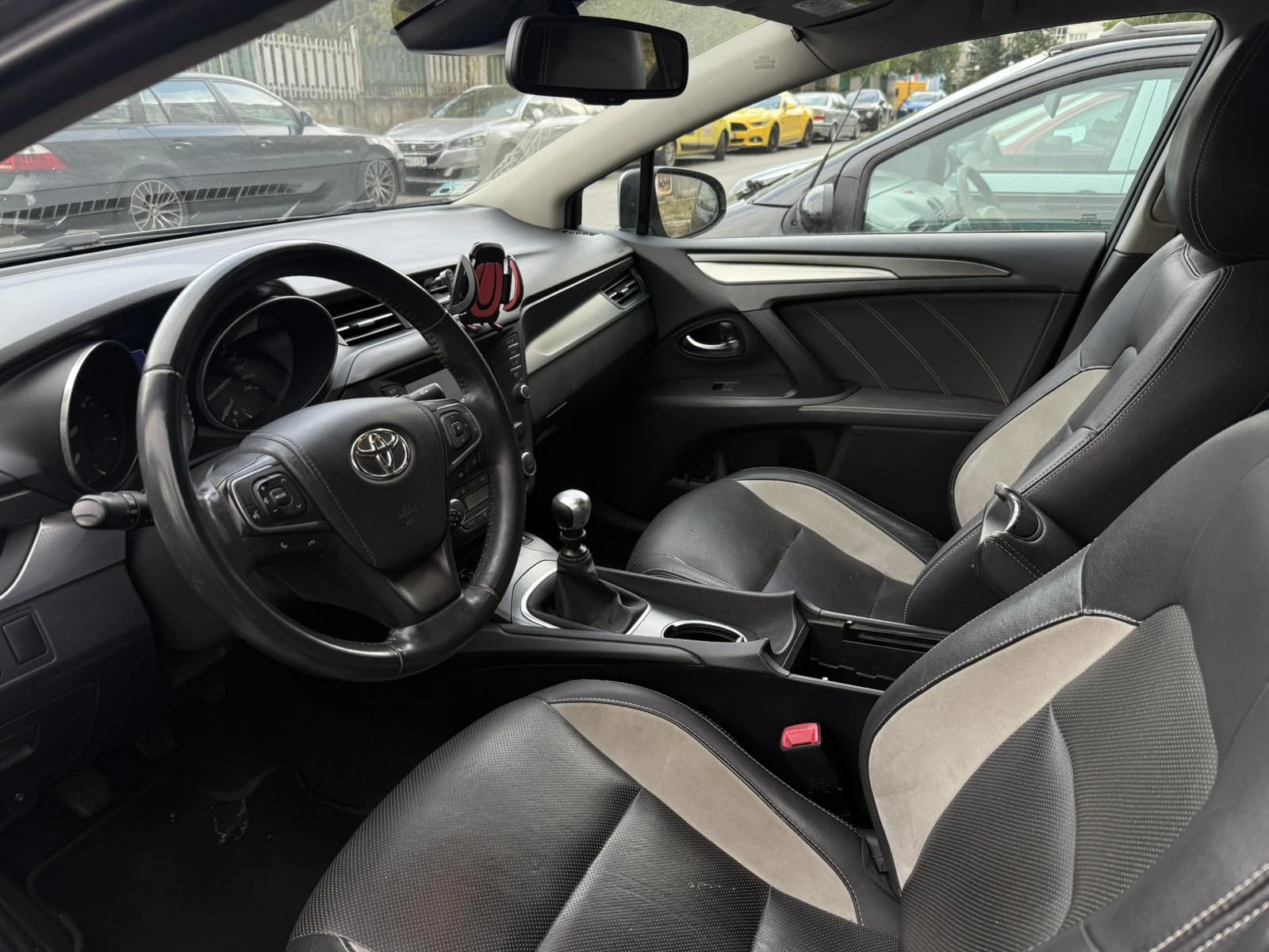 Toyota Avensis | Mobile.bg   9