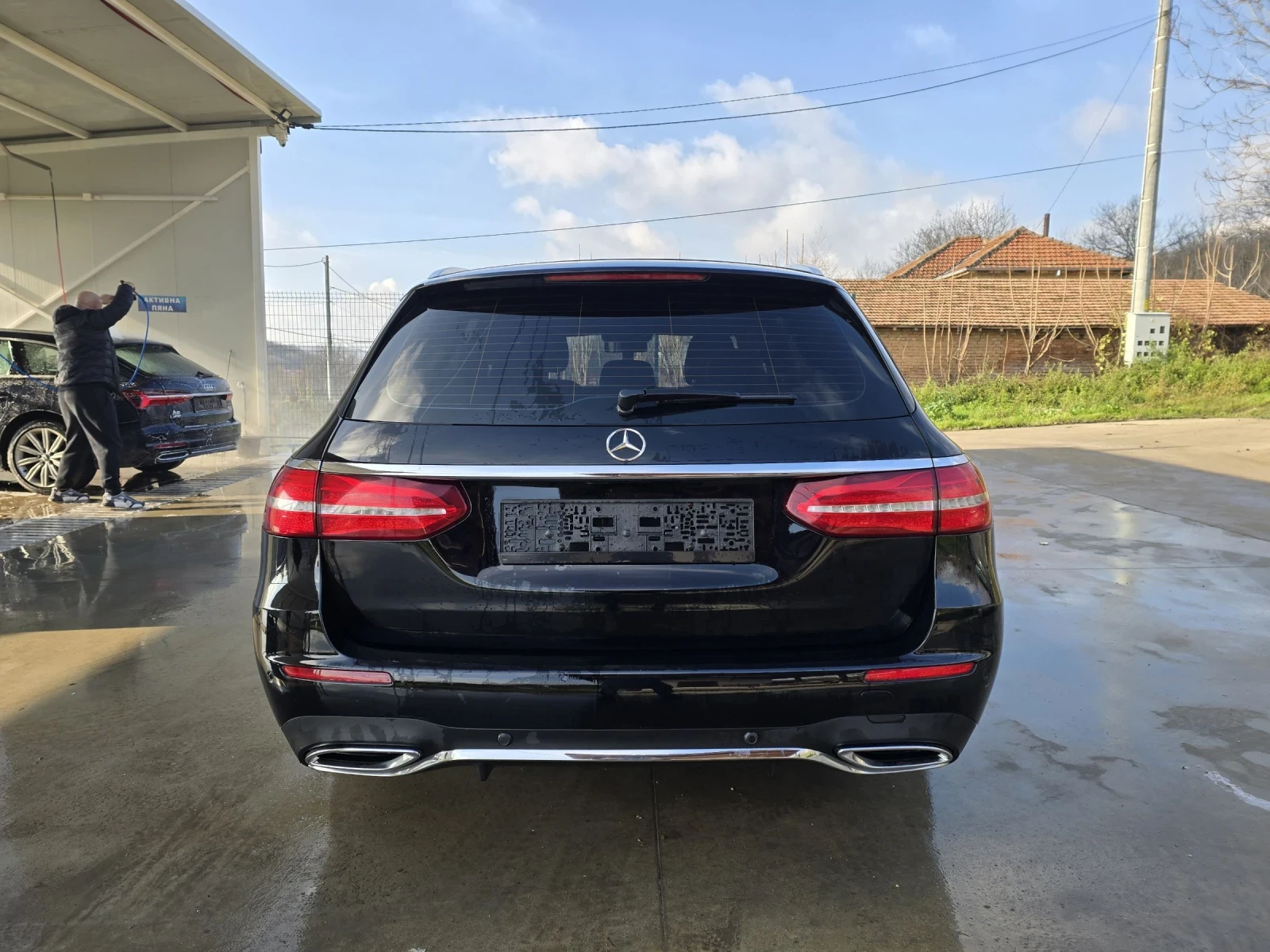 Mercedes-Benz E 220 2.2CDI 194к.с AMG LINE Head-up - изображение 6