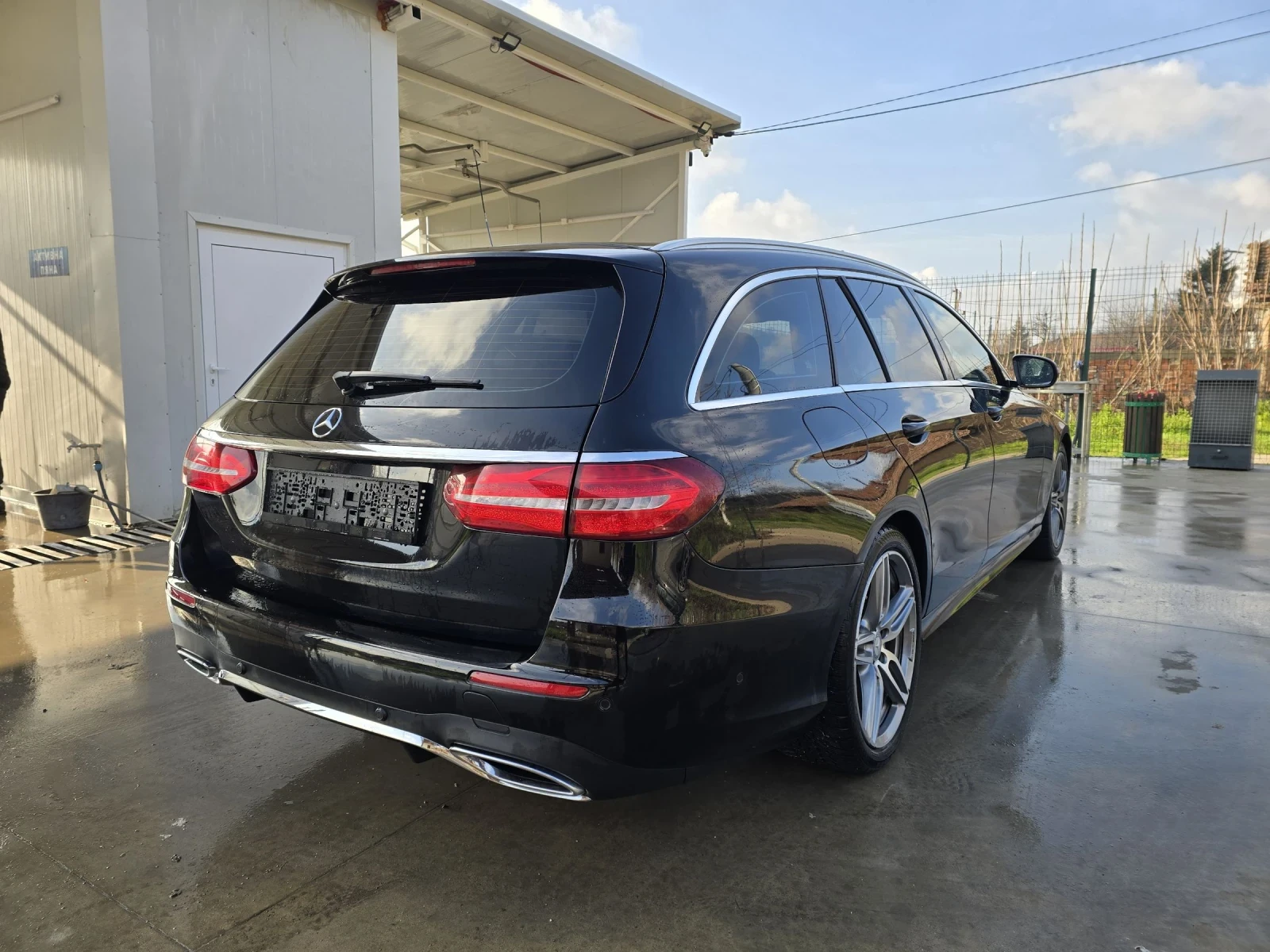 Mercedes-Benz E 220 2.2CDI 194к.с AMG LINE Head-up - изображение 4