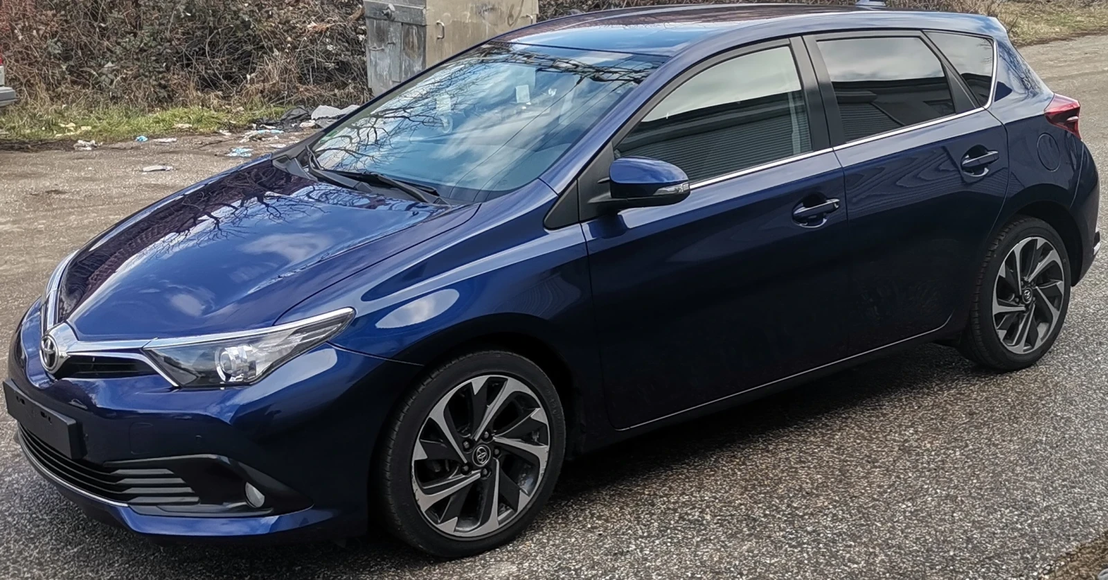 Toyota Auris 1.4D4D, снимка 2 - Автомобили и джипове - 53300432