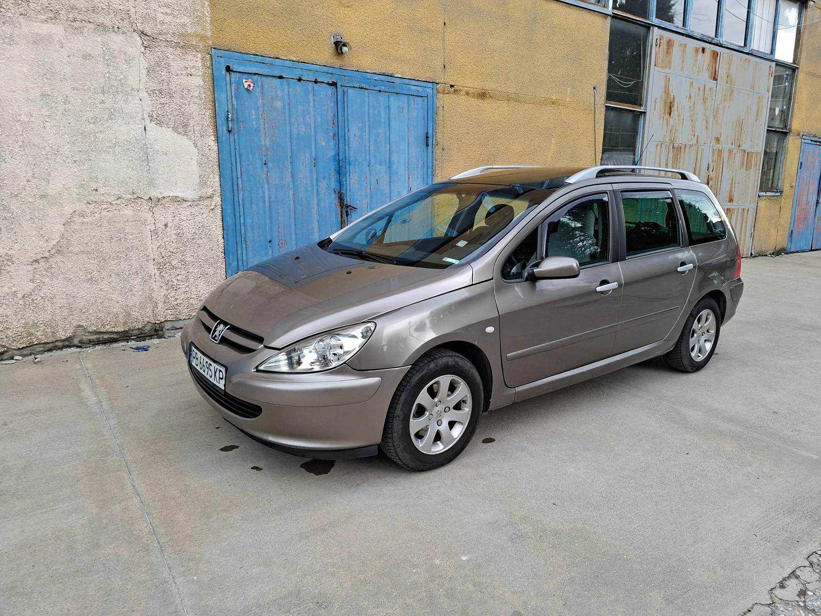 Peugeot 307 SW, 2.0HDI - изображение 6