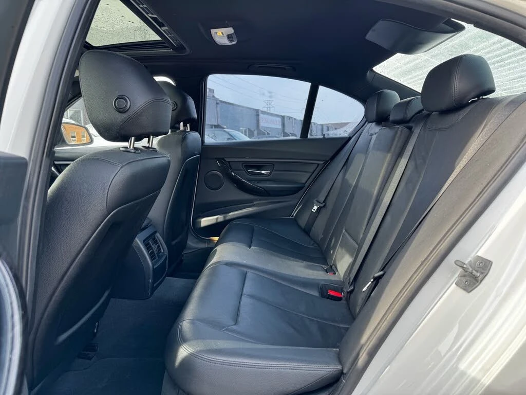 BMW 328 * xDrive * * HeadUp * AвтоКредит* (ЦЕНА ДО БГ), снимка 15 - Автомобили и джипове - 53772423