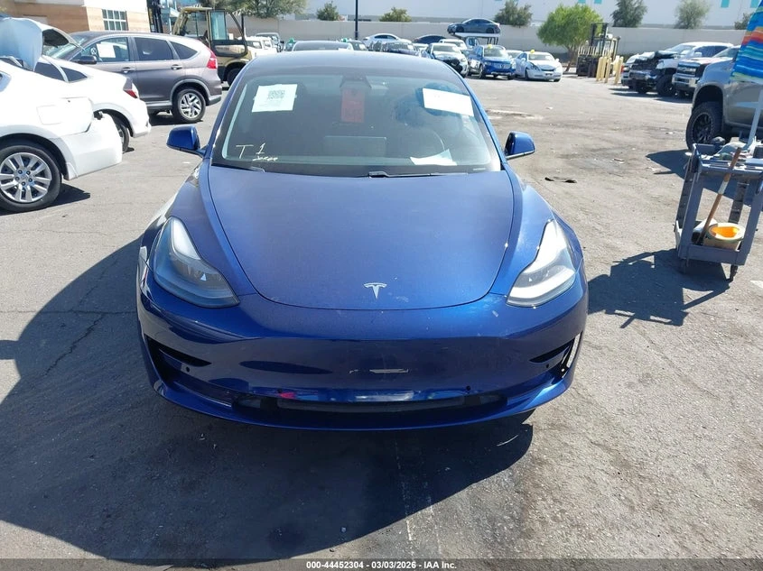 Tesla Model 3 Long Range Dual Motor All-Wheel Drive, снимка 13 - Автомобили и джипове - 53848407