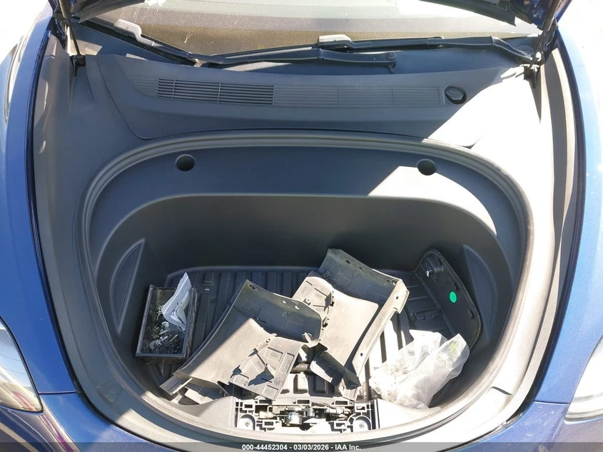 Tesla Model 3 Long Range Dual Motor All-Wheel Drive, снимка 10 - Автомобили и джипове - 53848407