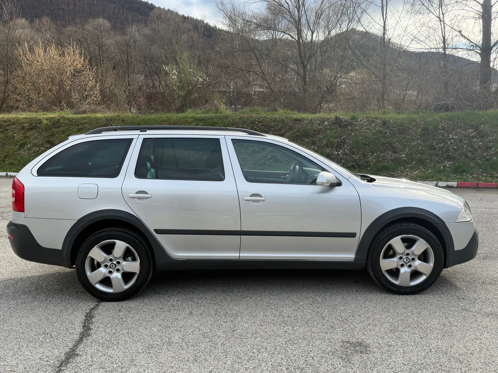 Skoda Octavia 2.0TDI SCOUT 4�4 | Mobile.bg � ����������� 7
