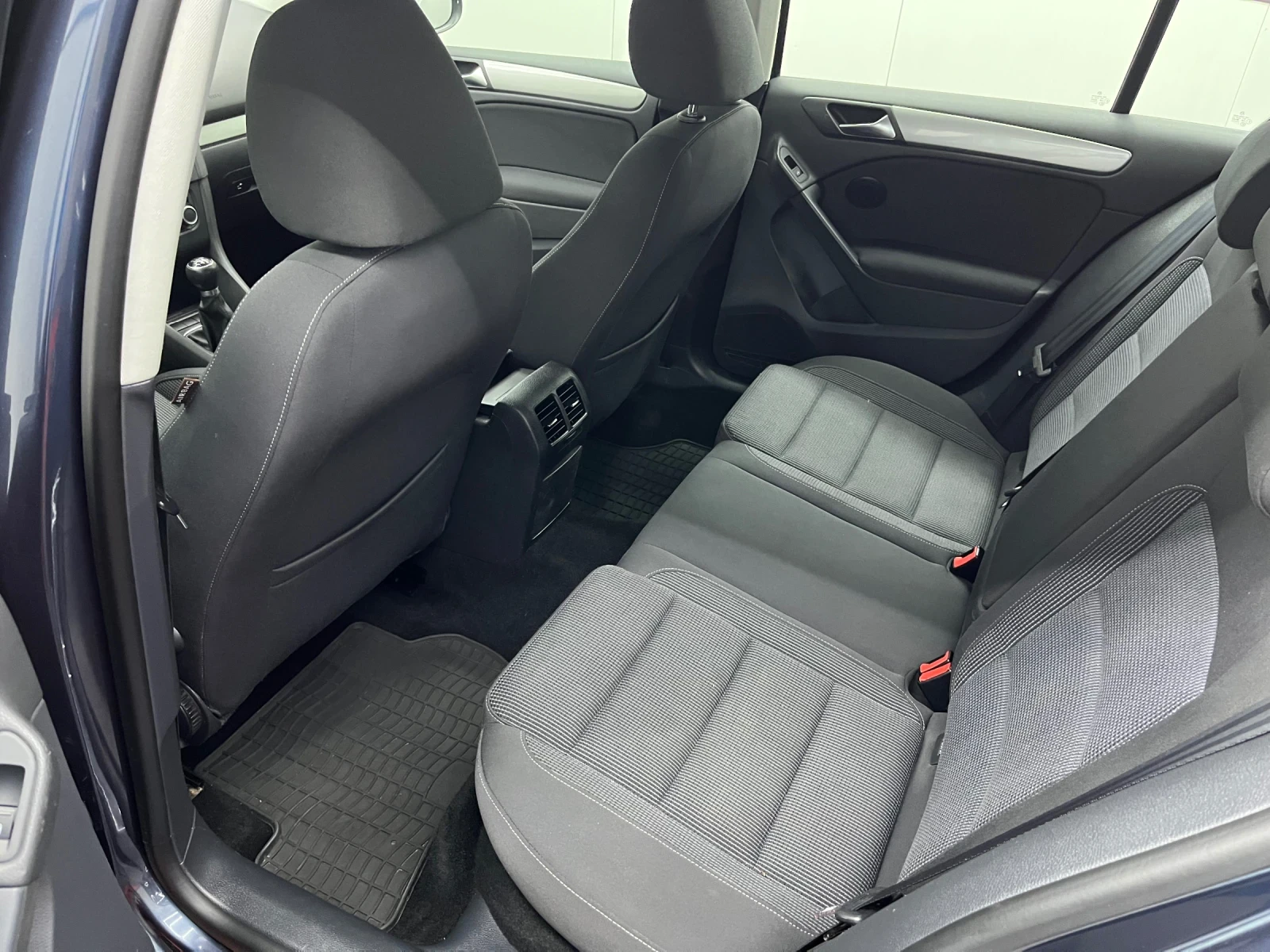 VW Golf, снимка 9 - Автомобили и джипове - 54260068