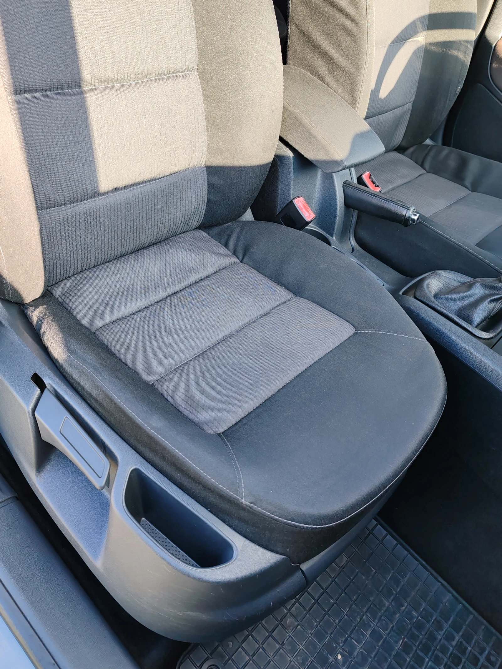 Skoda Octavia 1.9 TDI / 105, снимка 10 - Автомобили и джипове - 54421369