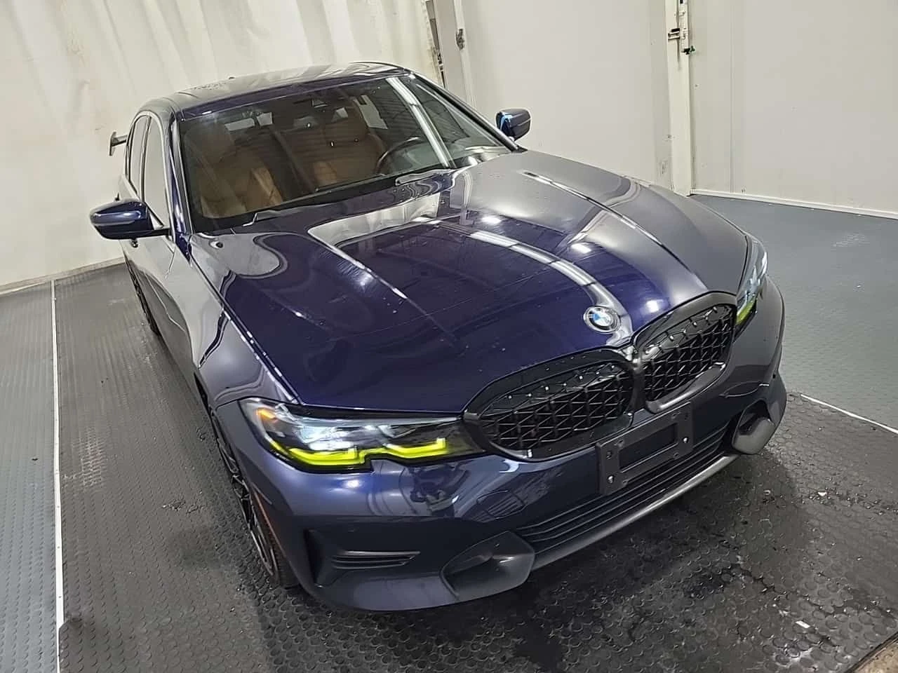 BMW 330 * XDRIVE * CARFAX * ПАНО * KEYLESS * ПОДГРЕВИ, снимка 2 - Автомобили и джипове - 54736511