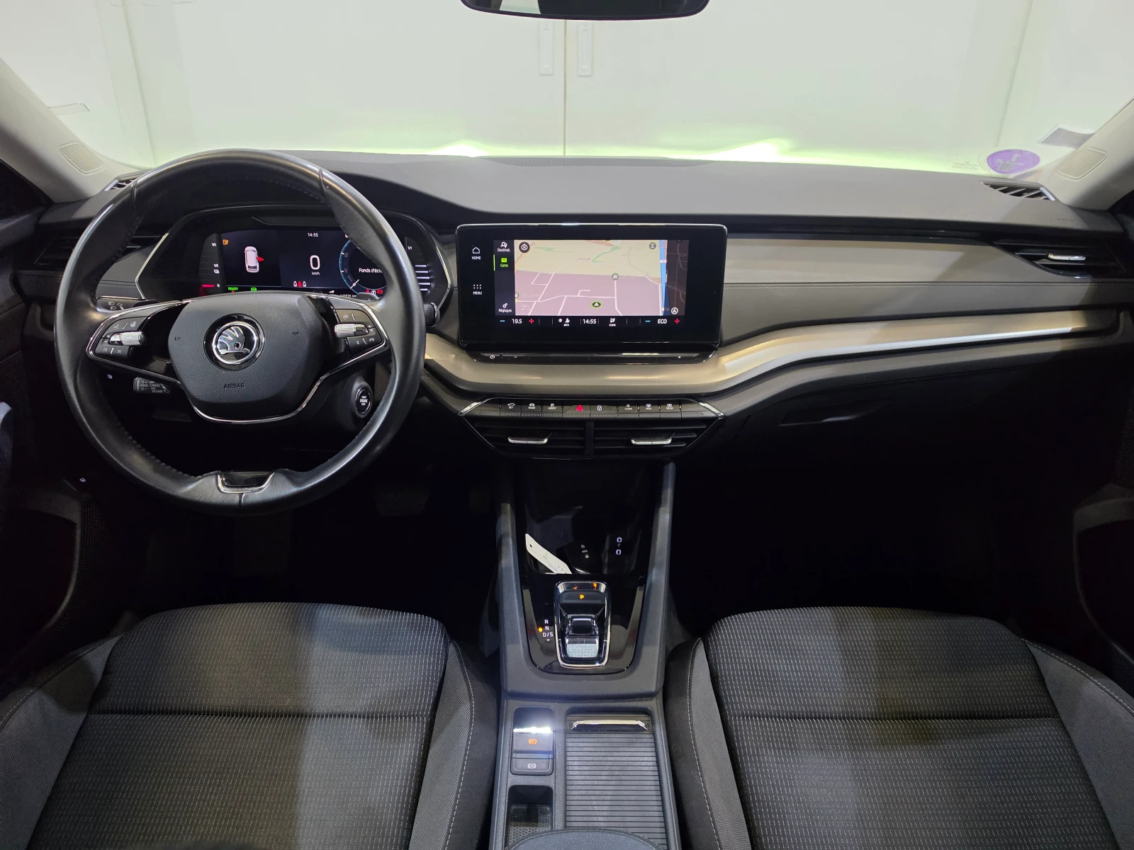 Skoda Octavia 1.4i TSI PHEV LED Virtual Navi KeylessGo, снимка 14 - Автомобили и джипове - 54915850