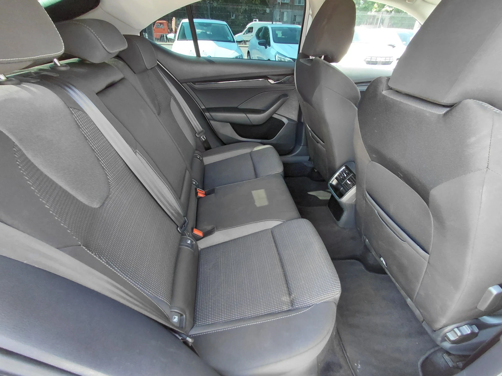 Skoda Octavia 2.0TDI/115к.с/DSG/Ambition, снимка 14 - Автомобили и джипове - 54970631