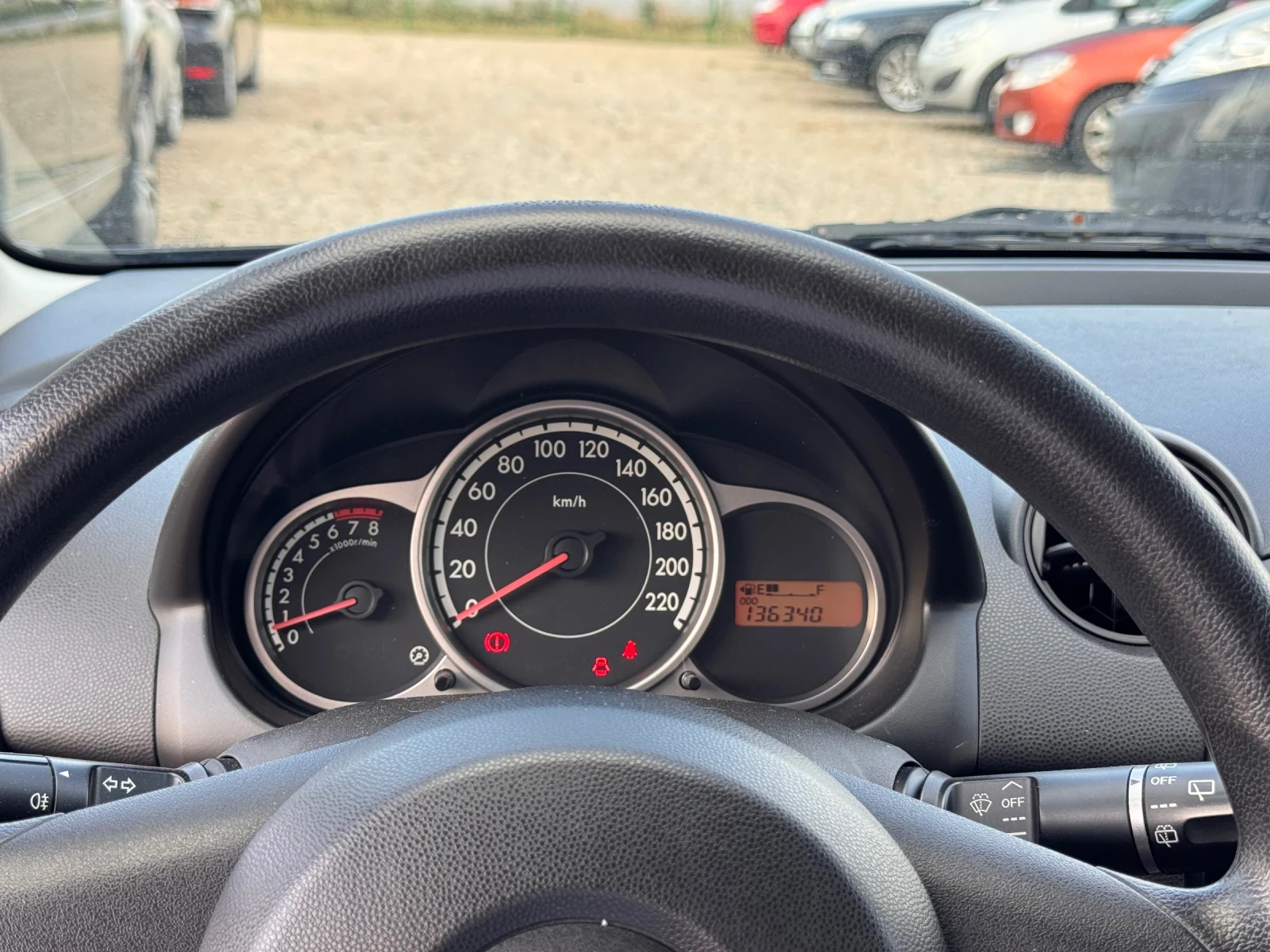 Mazda 2 1.3i, снимка 7 - Автомобили и джипове - 55155002