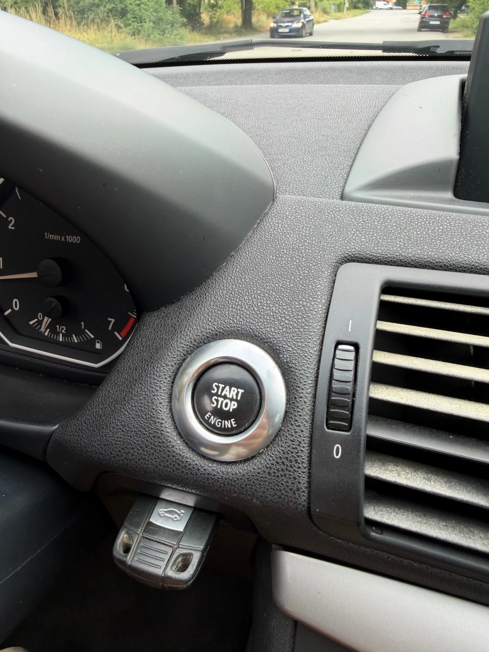 BMW 118, снимка 16 - Автомобили и джипове - 55212752