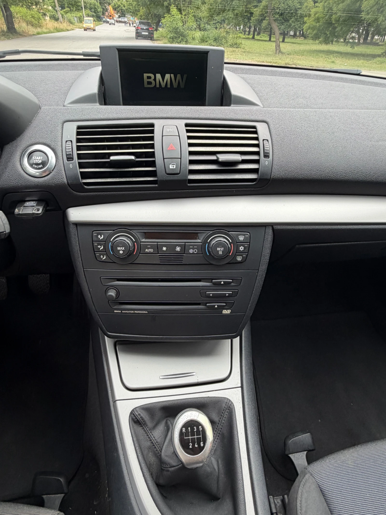 BMW 118, снимка 14 - Автомобили и джипове - 55212752