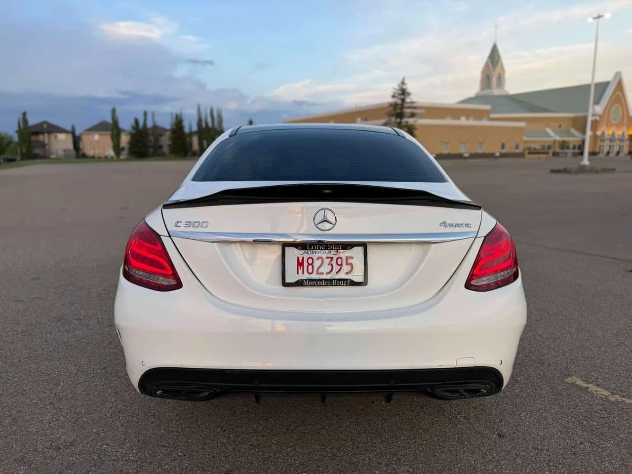 Mercedes-Benz C 300 * CARFAX * БЕЗ ПЪРВОНАЧАЛНА ВНОСКА, снимка 4 - Автомобили и джипове - 55269282
