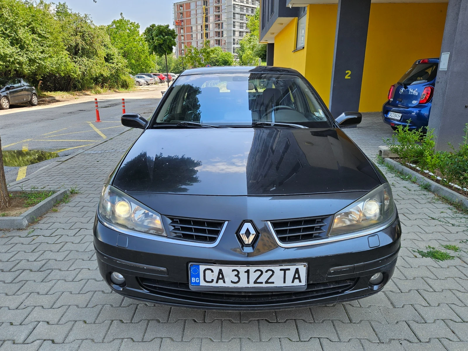 Renault Laguna, снимка 2 - Автомобили и джипове - 55381321