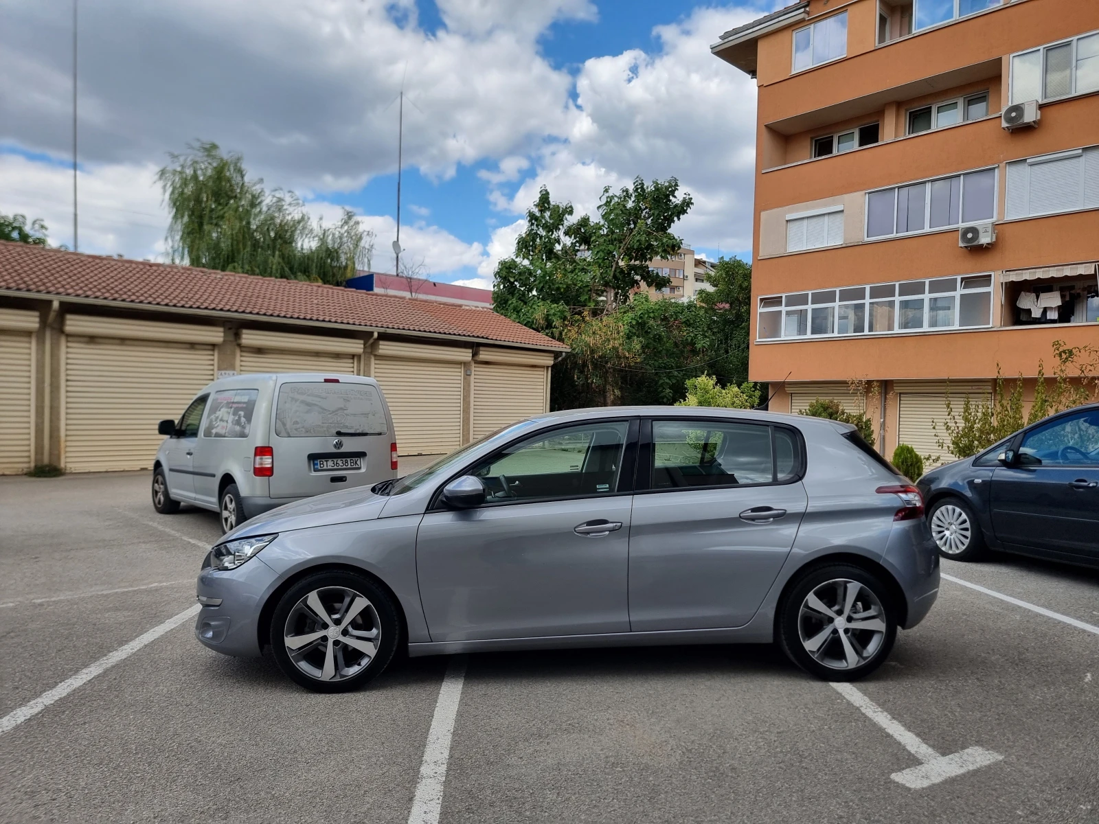 Peugeot 308 1.6HDI* LED* NAVI, снимка 11 - Автомобили и джипове - 55665567