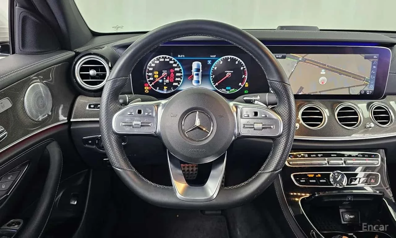 Mercedes-Benz E 350 4MATIC AMG Line | АВТОФИНАНСИРАНЕ, снимка 13 - Автомобили и джипове - 56201434