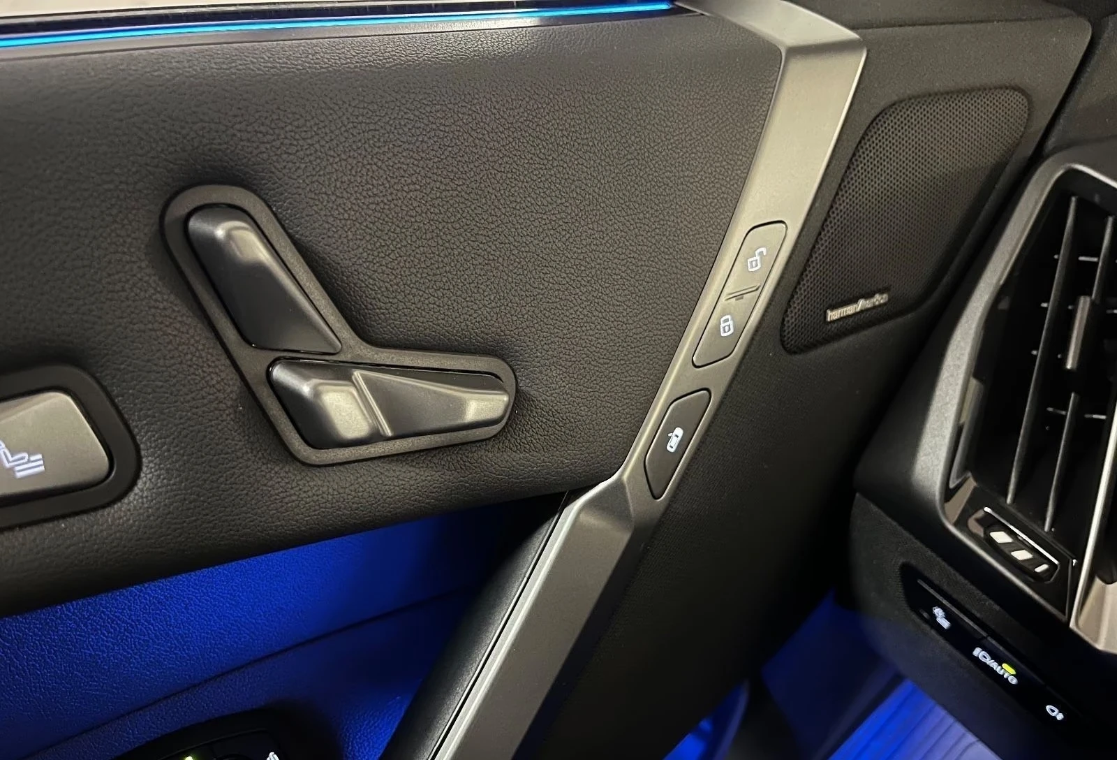 BMW iX 60/xDrive/FACELIFT/M-SPORT/360/HUD/MASS/H&K/�����/ | Mobile.bg � ����������� 6