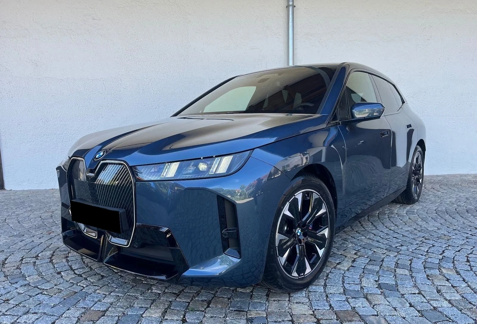 BMW iX 60/xDrive/FACELIFT/M-SPORT/360/HUD/MASS/H&K/�����/ | Mobile.bg � ����������� 2