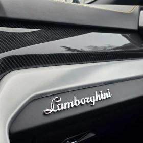 Lamborghini Urus Гаранция/AKRAPOVIC/Carbon/3D B&O/Готов Лизинг, снимка 16